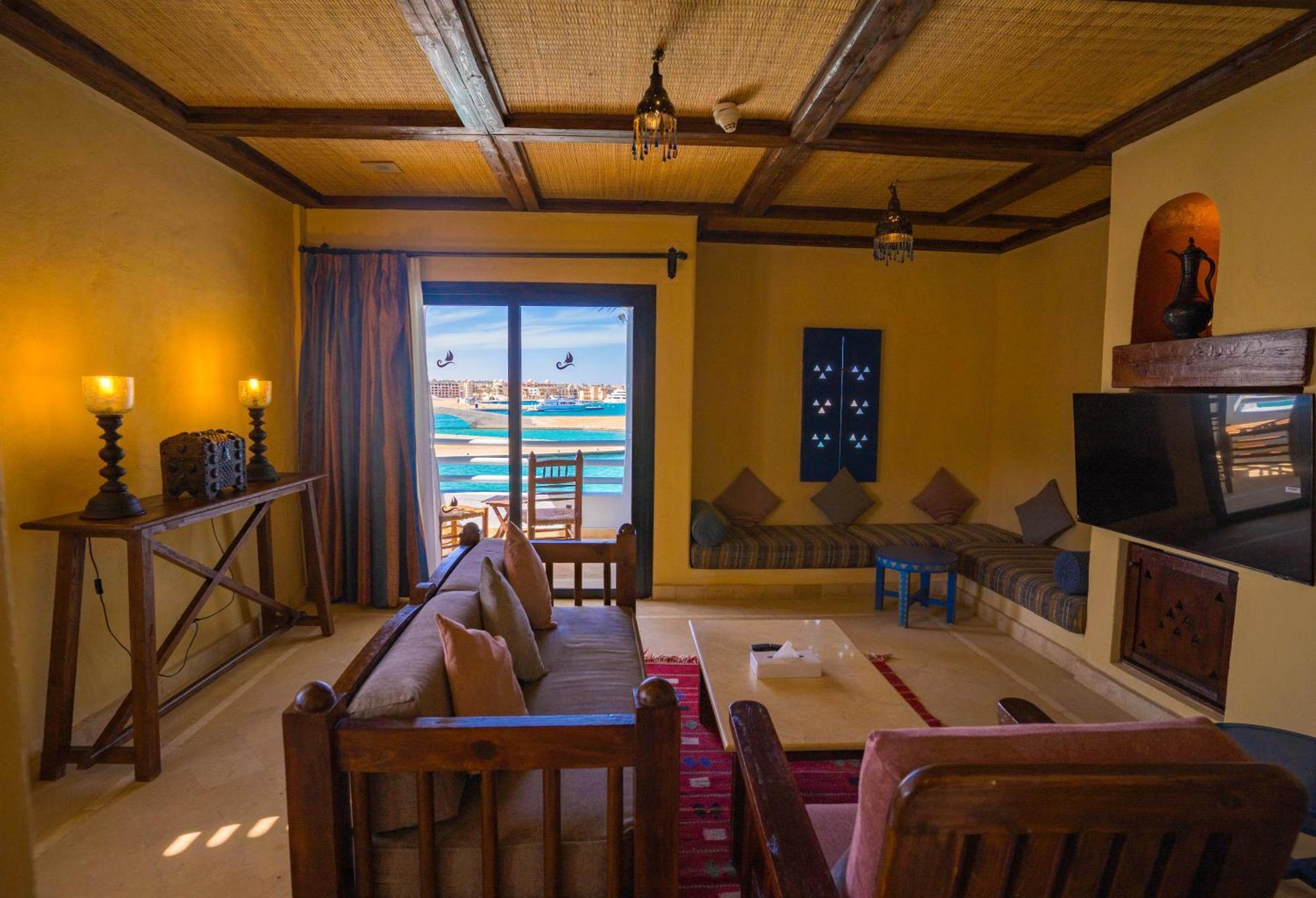 Marina Lodge At Порт-Галиб Экстерьер фото