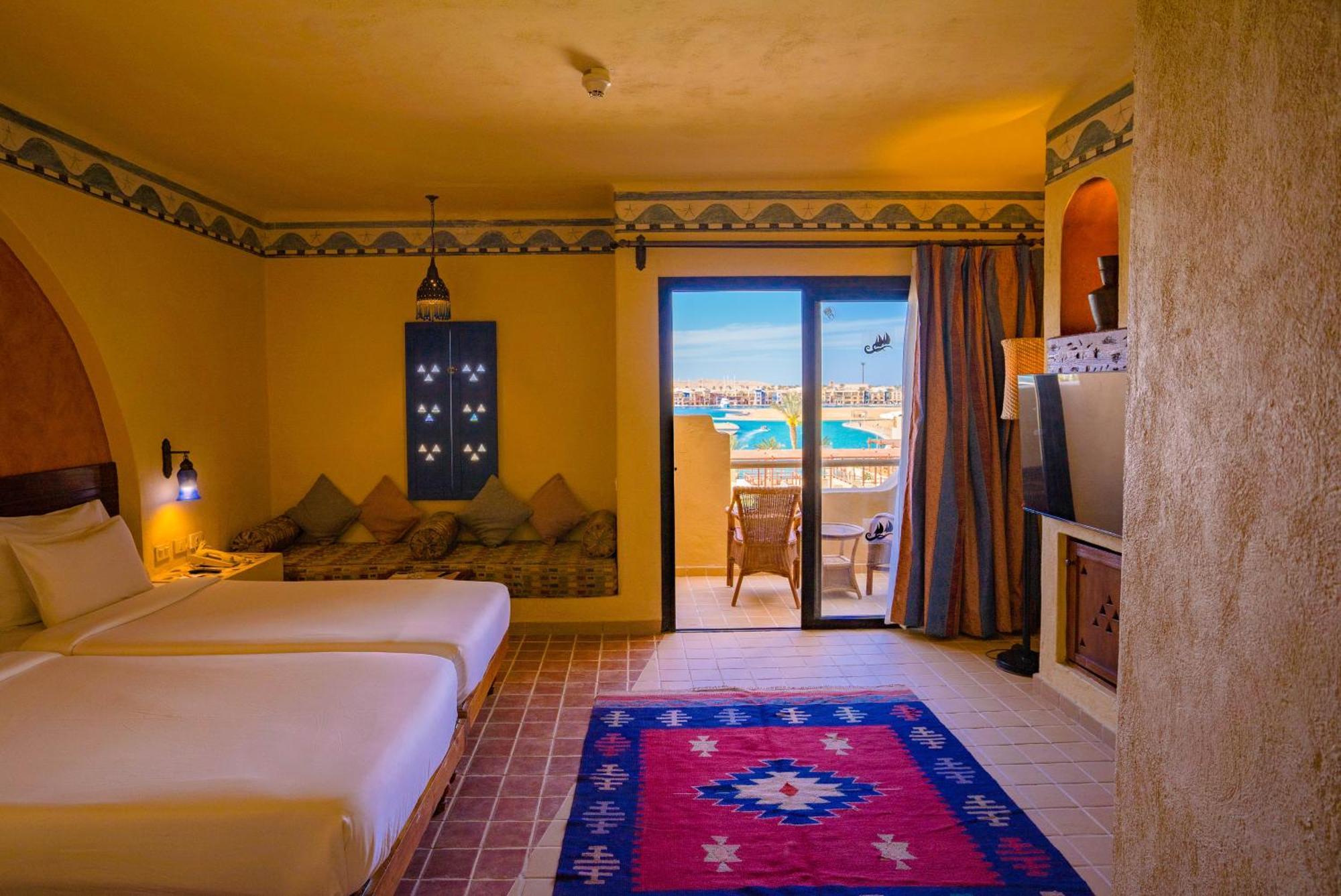 Marina Lodge At Порт-Галиб Экстерьер фото